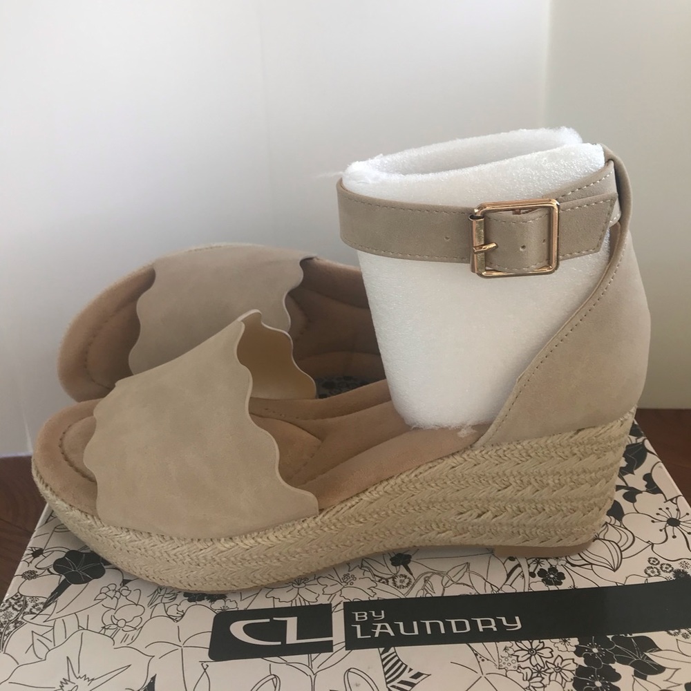 CL by Laundry Wedges shoes Nude Color NWT